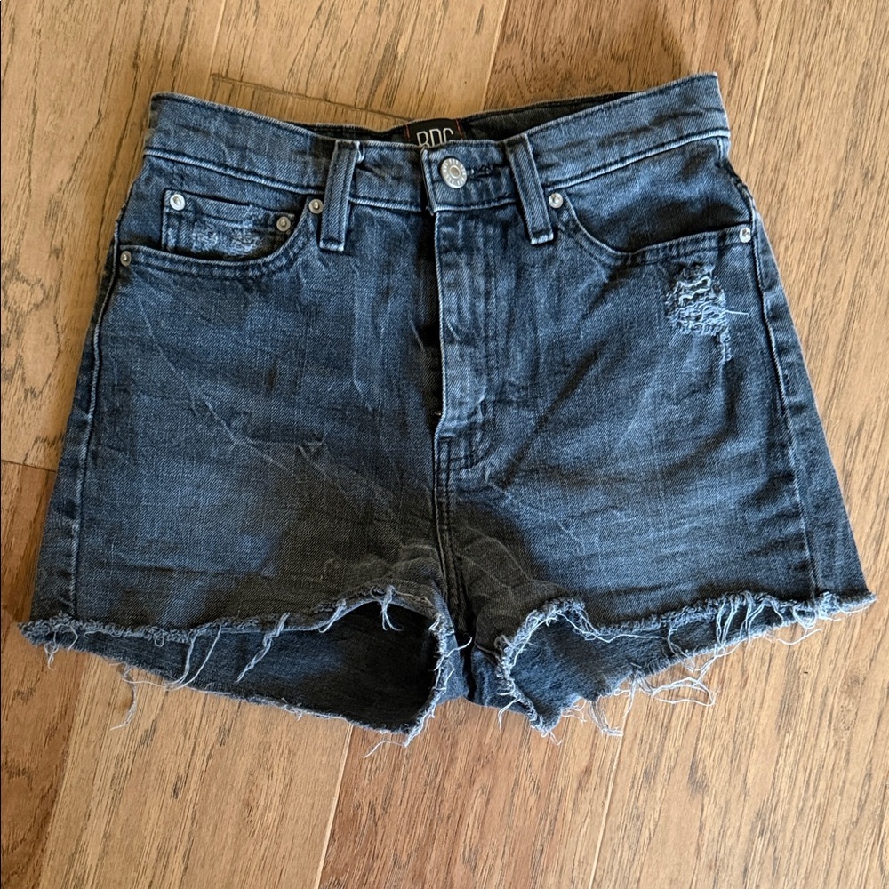 Urban outfitters BDG Black High-Rise Frayed Hem Denim Shorts